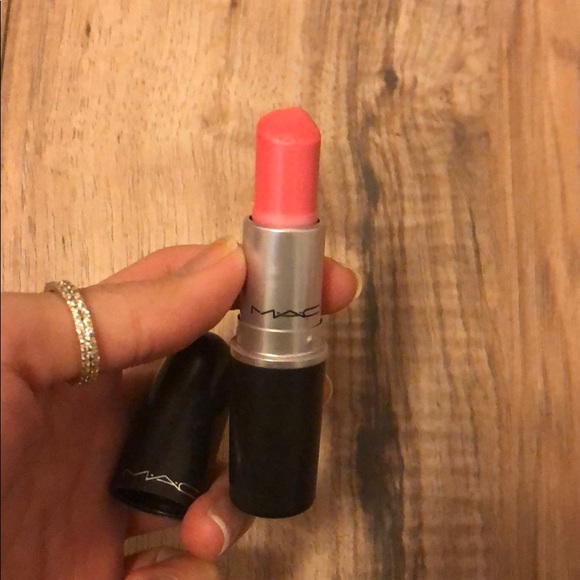 MAC Lipstick - Picture 3 of 3
